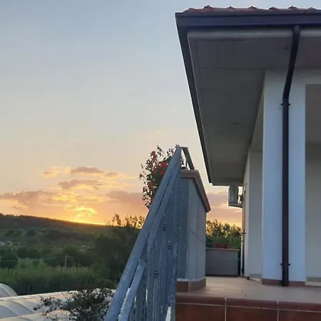 Cerreto 2 Апартаменты *